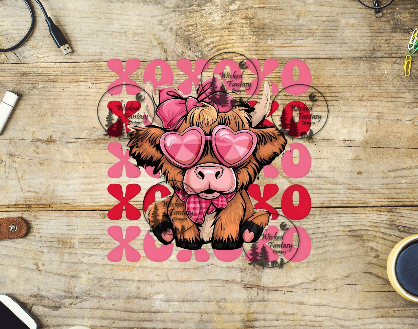 UVDTF XOXO Highland Cow with Heart Glasses
