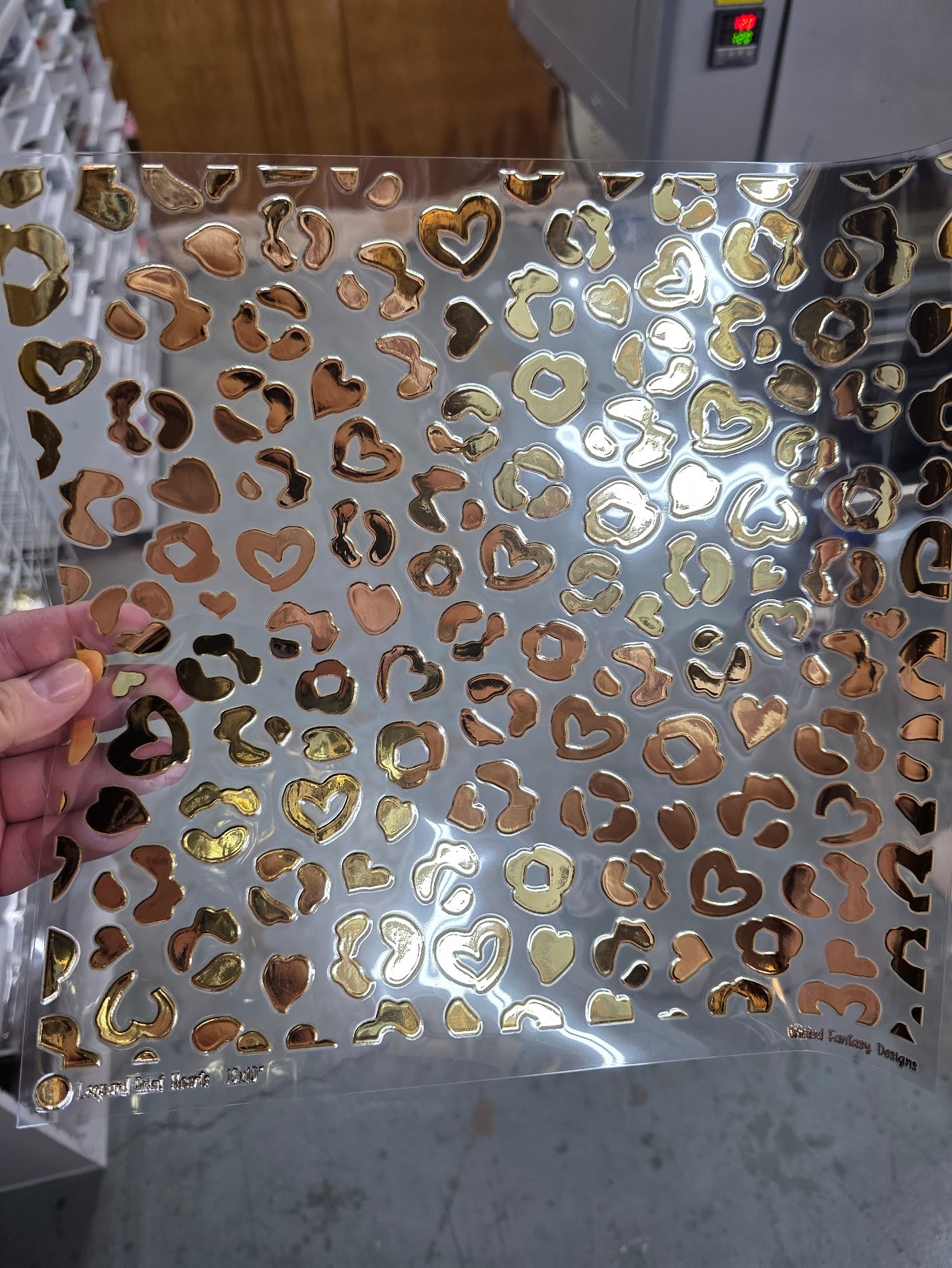 UVDTF Metallic Champagne Leopard Print Hearts 11"x11"